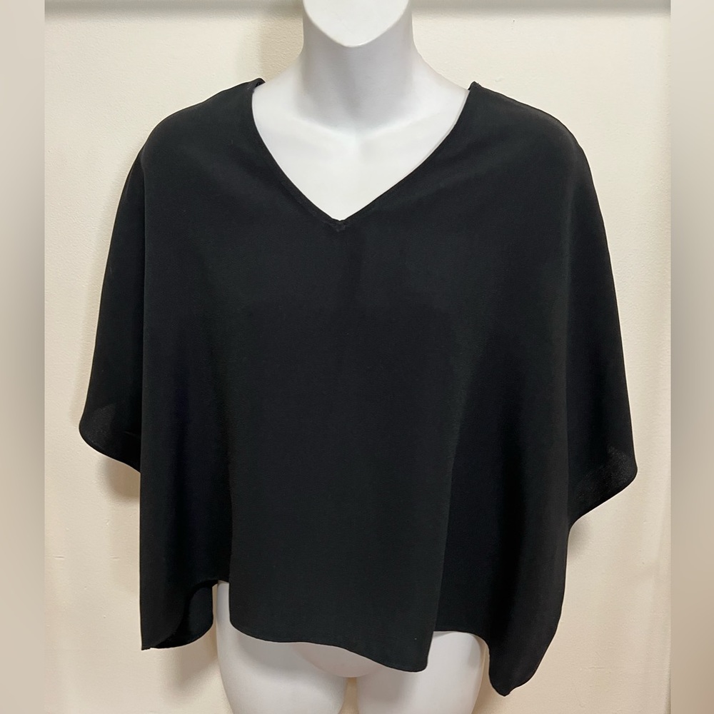 Babaton loose flowy blouse
